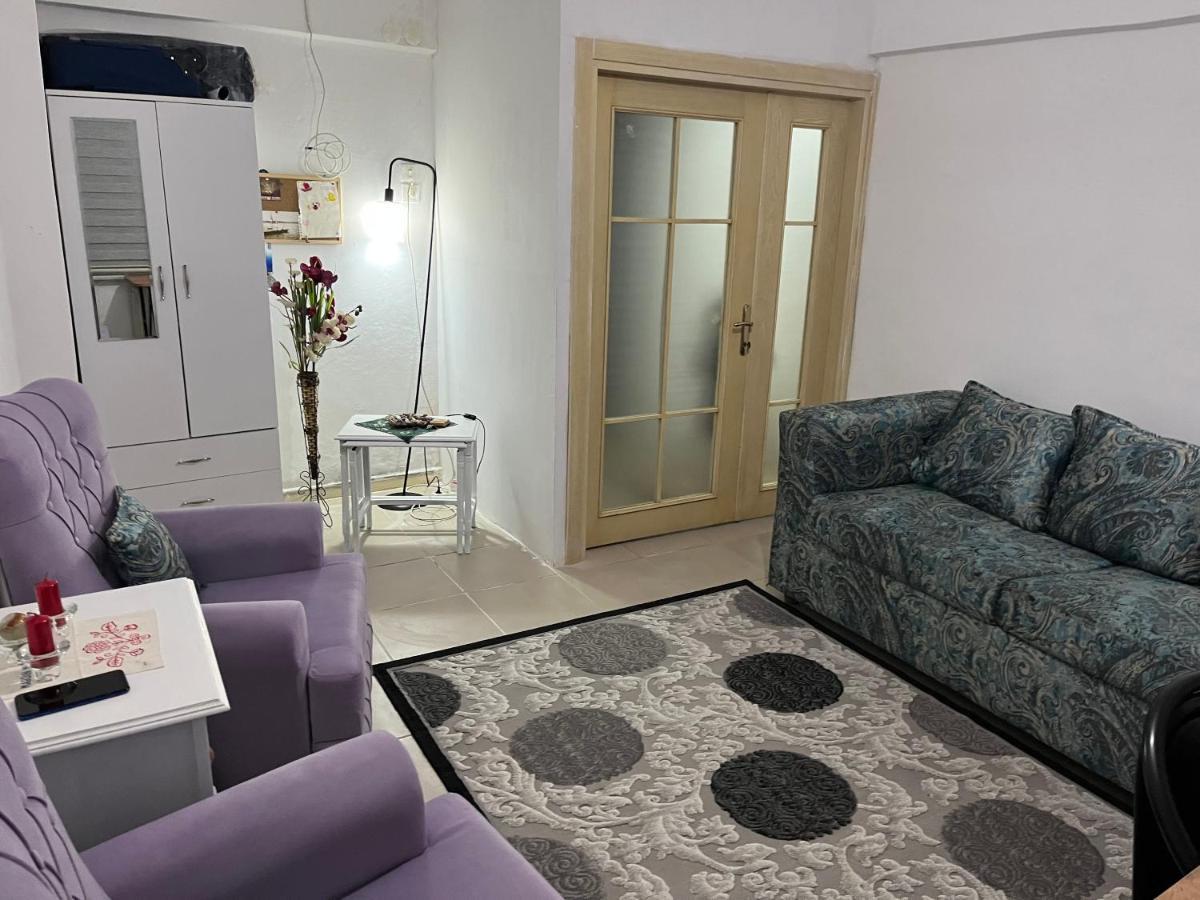 For Only Women Single Room, In Uskudar Provincia di Istanbul
